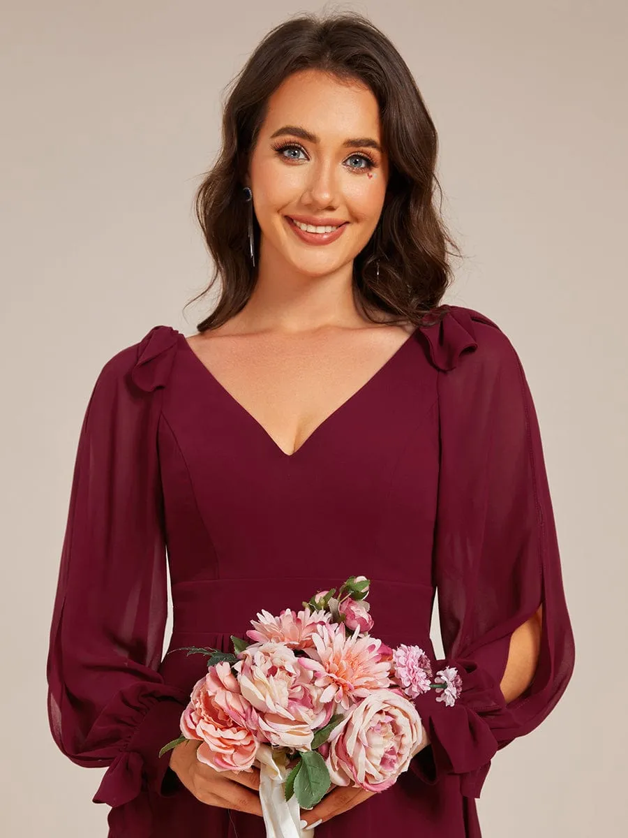 Robe de demoiselle d'honneur mi-longue en mousseline à ourlet asymétrique
