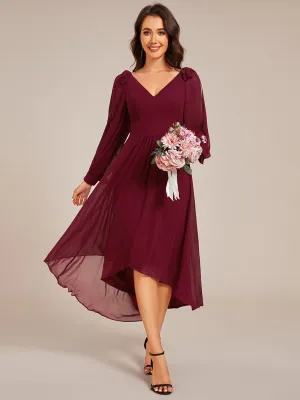 Robe de demoiselle d'honneur mi-longue en mousseline à ourlet asymétrique
