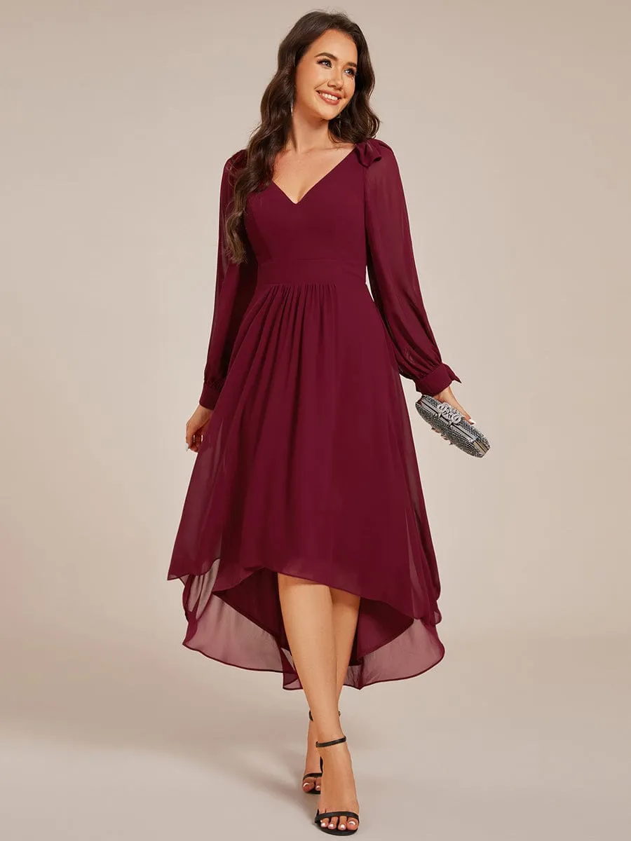 Robe de demoiselle d'honneur mi-longue en mousseline à ourlet asymétrique