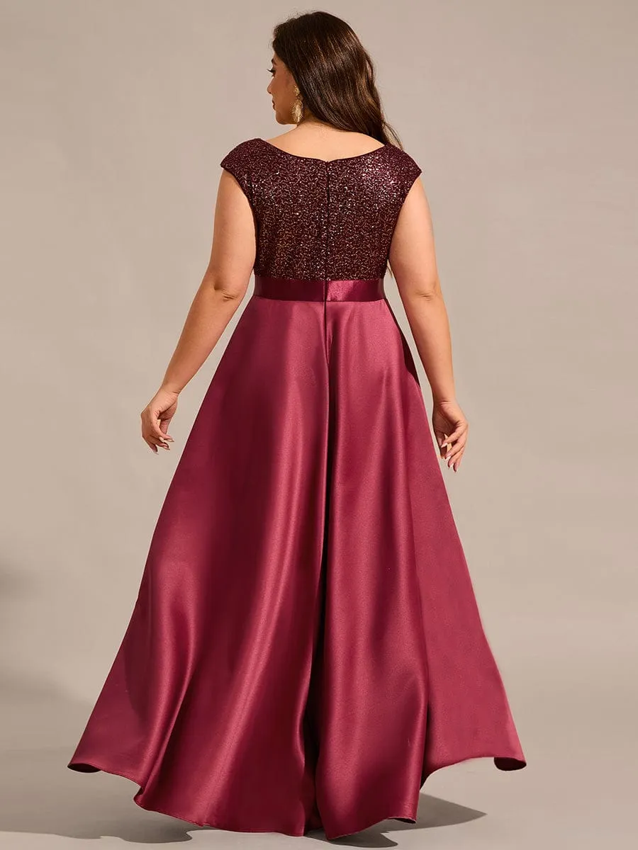 Robe de soirée à sequins et décolleté plongeant avec satin
