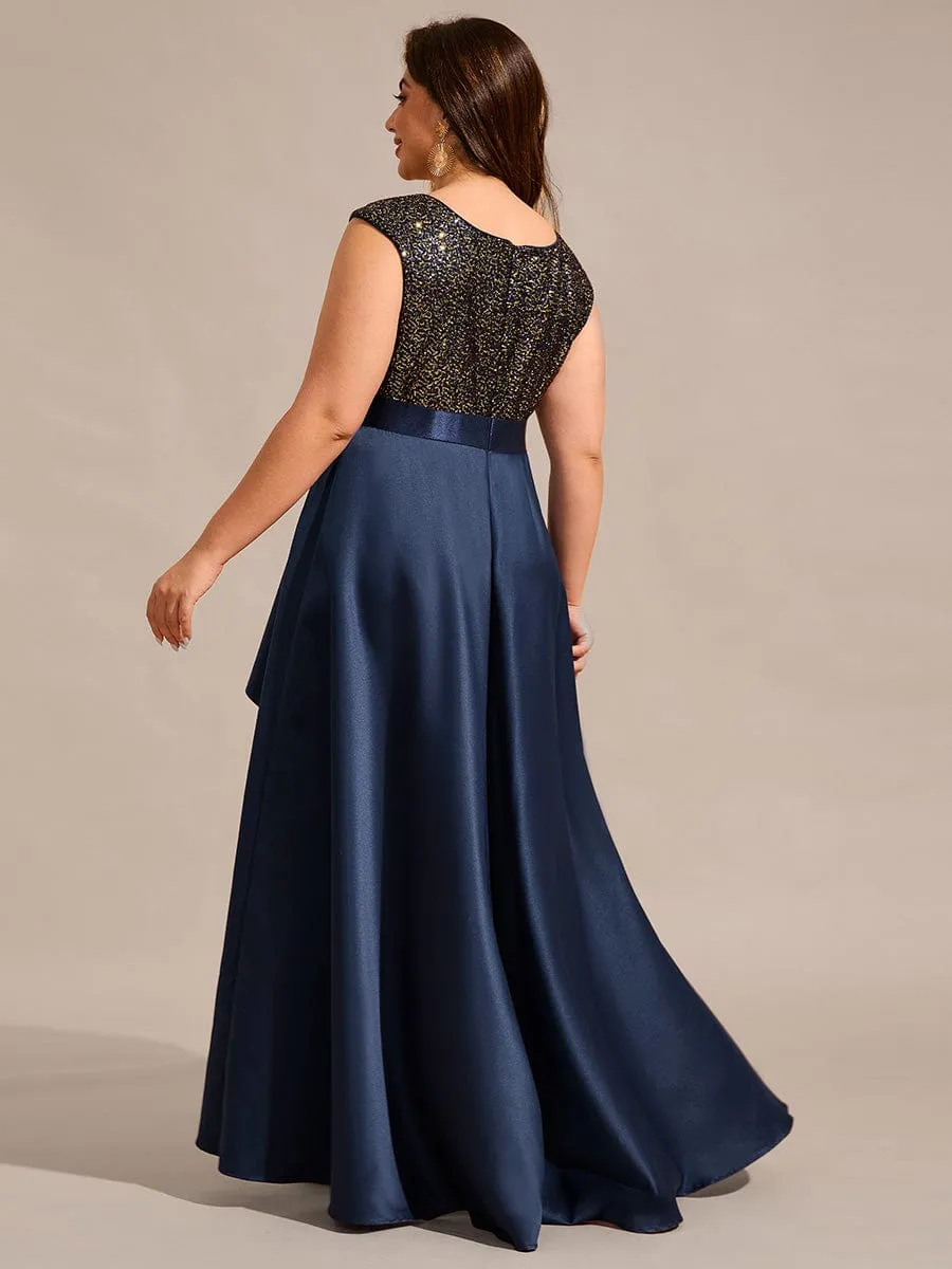Robe de soirée à sequins et décolleté plongeant avec satin