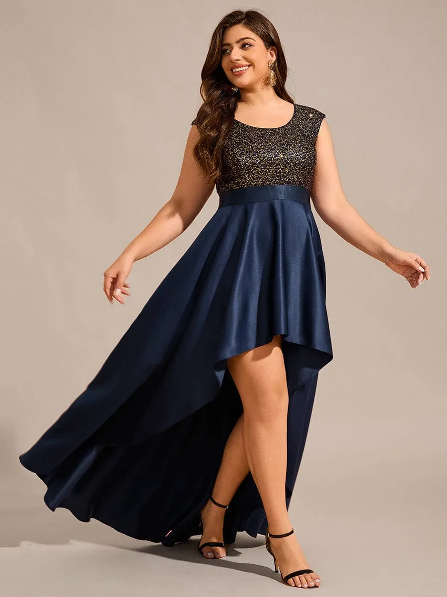 Robe de soirée à sequins et décolleté plongeant avec satin