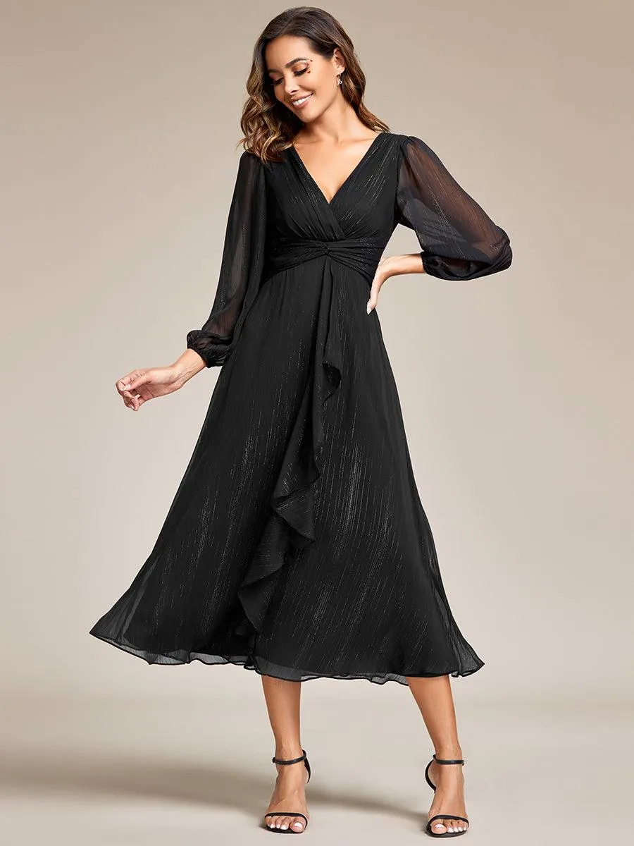 Robe de soirée trapèze scintillante à manches longues et col en V en mousseline de soie avec torsadé
