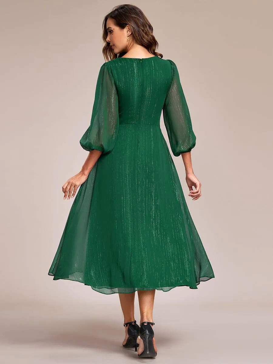 Robe de soirée trapèze scintillante à manches longues et col en V en mousseline de soie avec torsadé