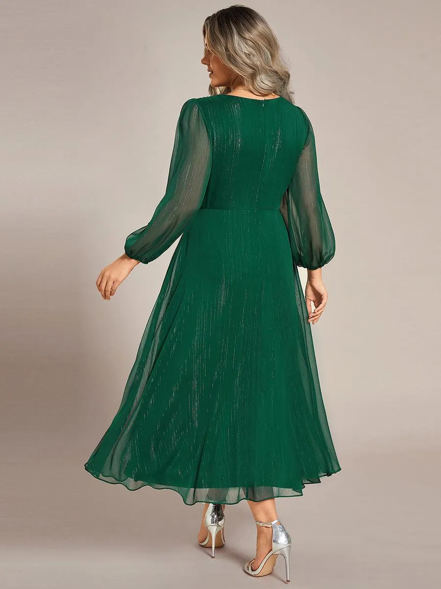 Robe de soirée trapèze scintillante à manches longues et col en V en mousseline de soie avec torsadé