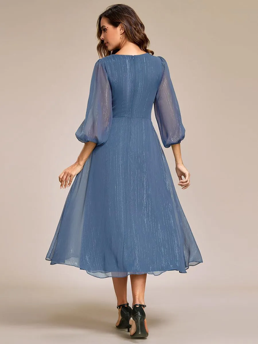 Robe de soirée trapèze scintillante à manches longues et col en V en mousseline de soie avec torsadé