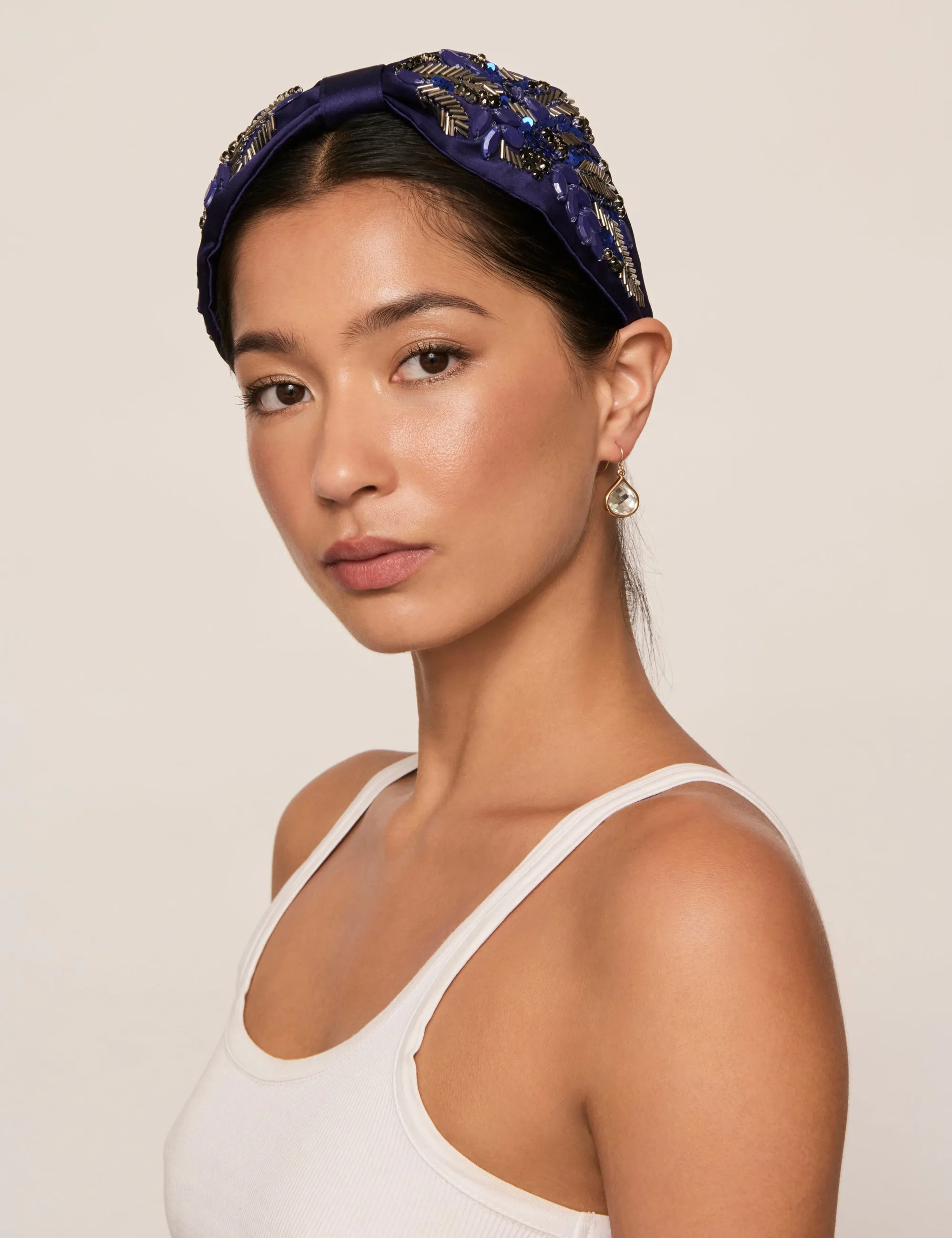 SATIN FEATHER SOFT FORM HEADBAND
