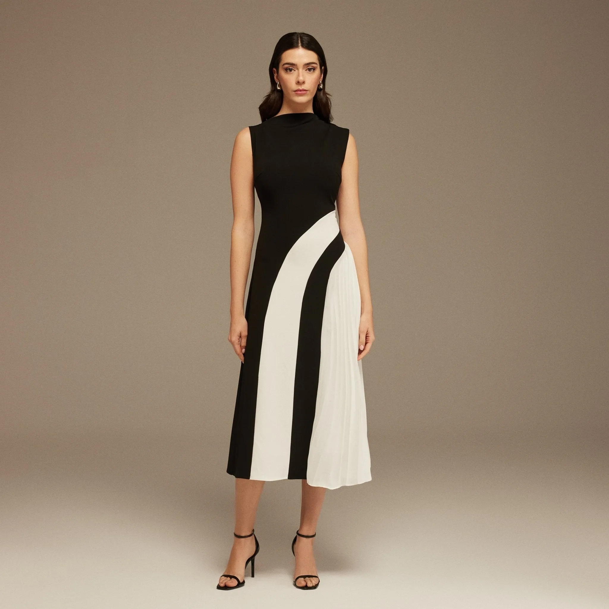 Sleeveless Crepe And Chiffon Dress