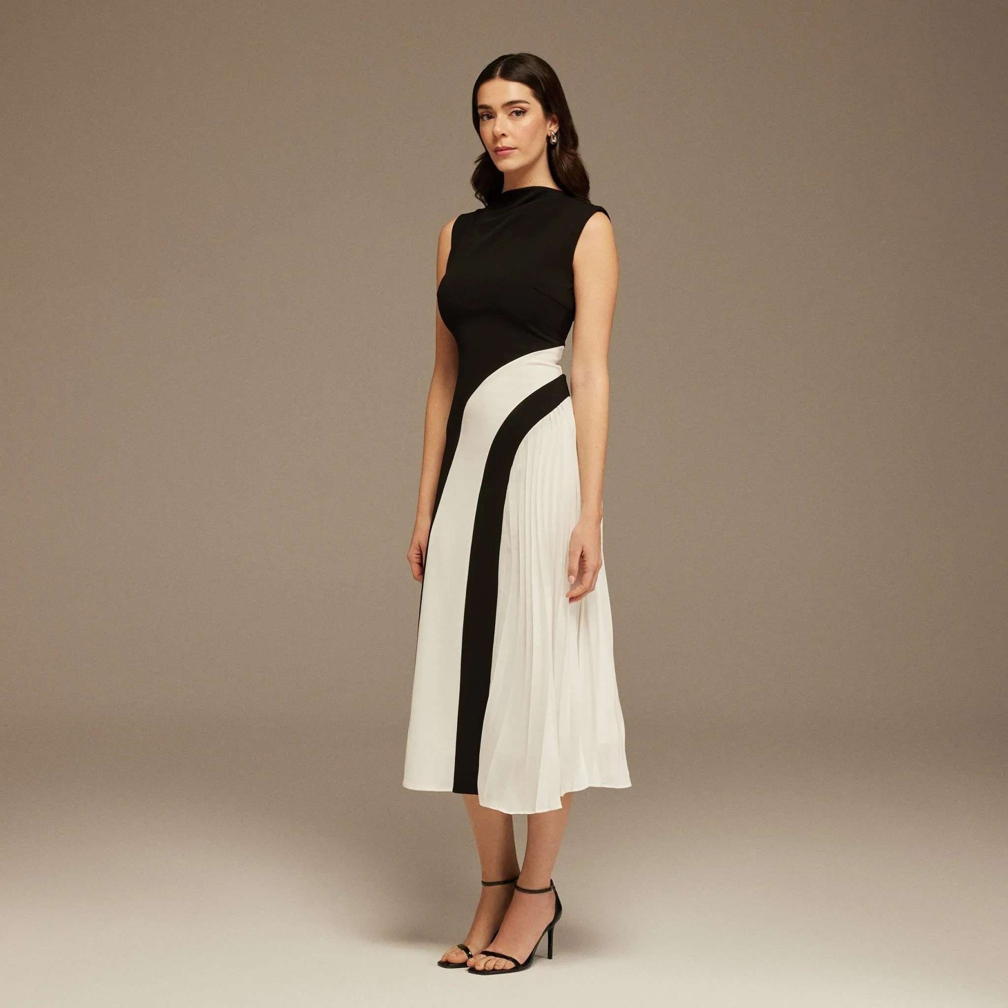 Sleeveless Crepe And Chiffon Dress