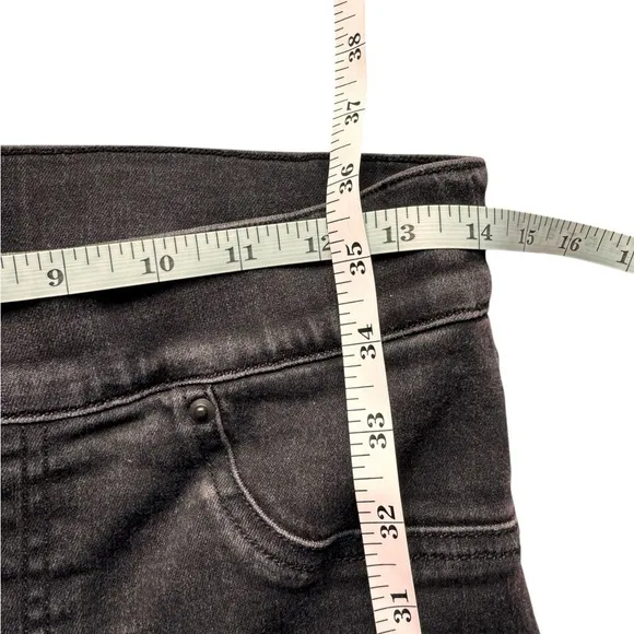 Spanx Distressed Ankle Skinny Black Jeans Raw Hem Size M