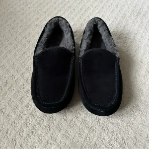 UGG Men’s Corduroy Ascot II Driver Slipper Size 9