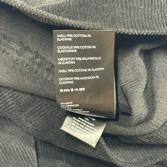 Urban outfitters size XS corduroy style black skirt with zipper detail, NWT!