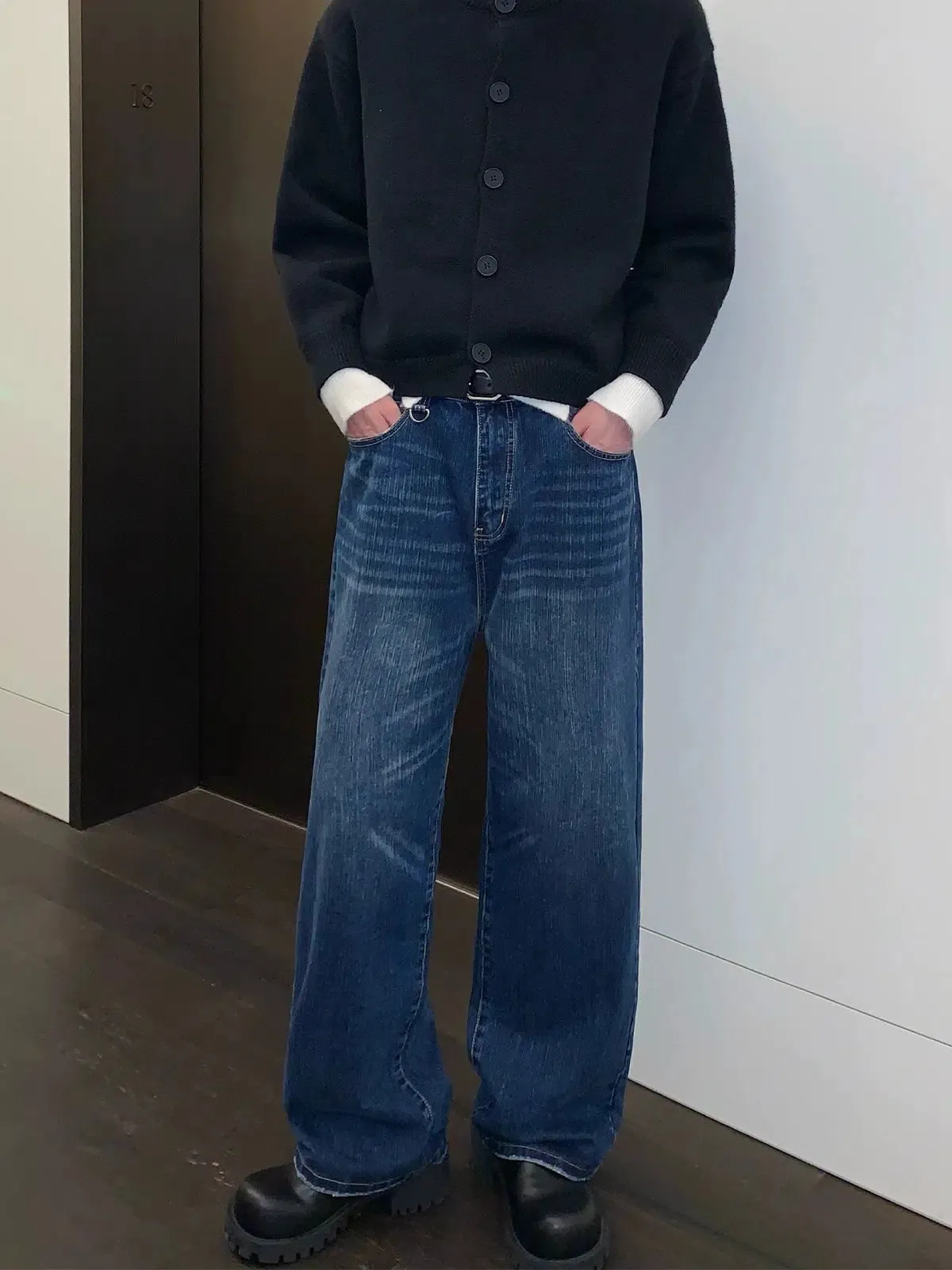 Washed Distressed Jeans
