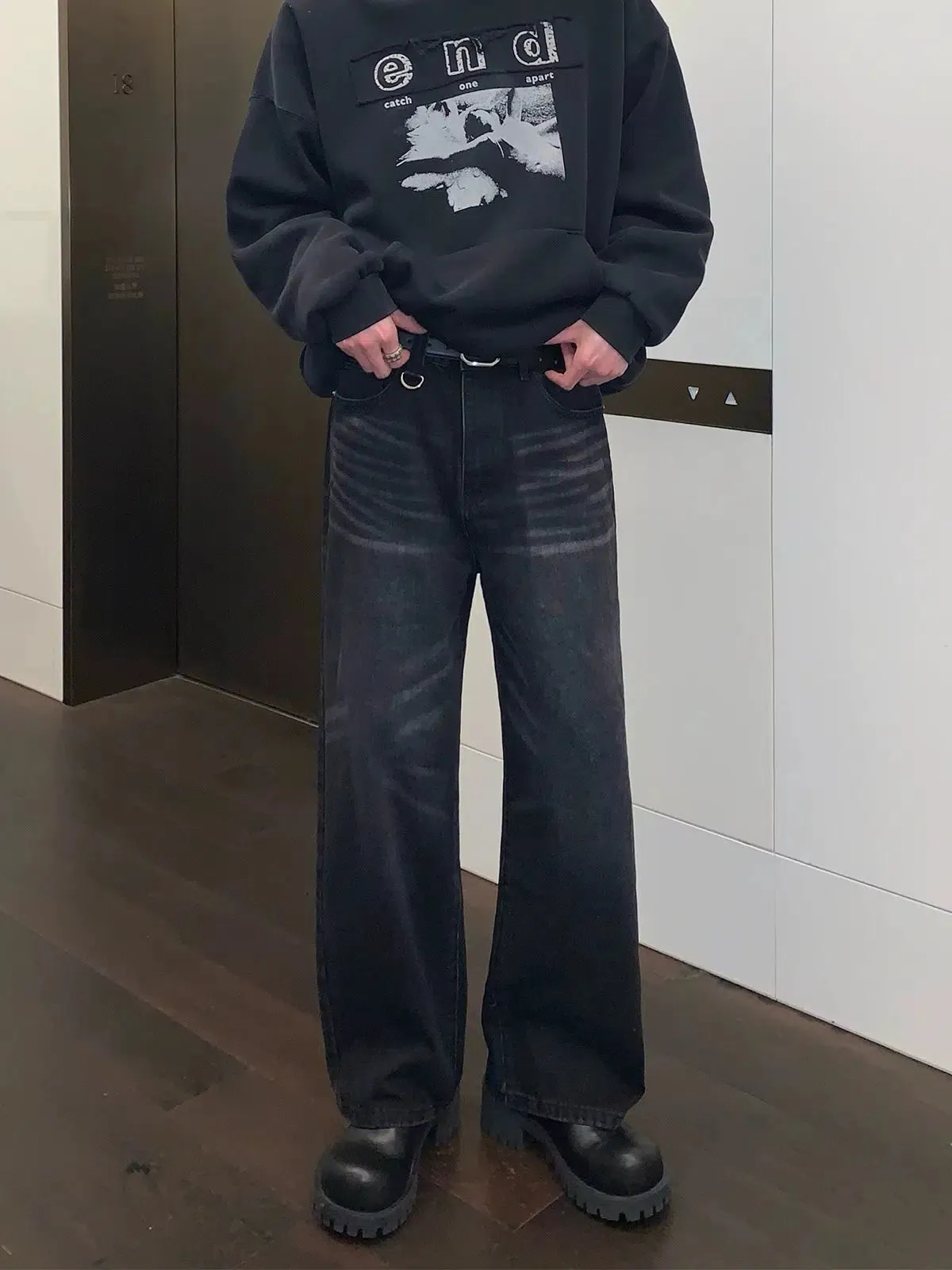 Washed Distressed Jeans