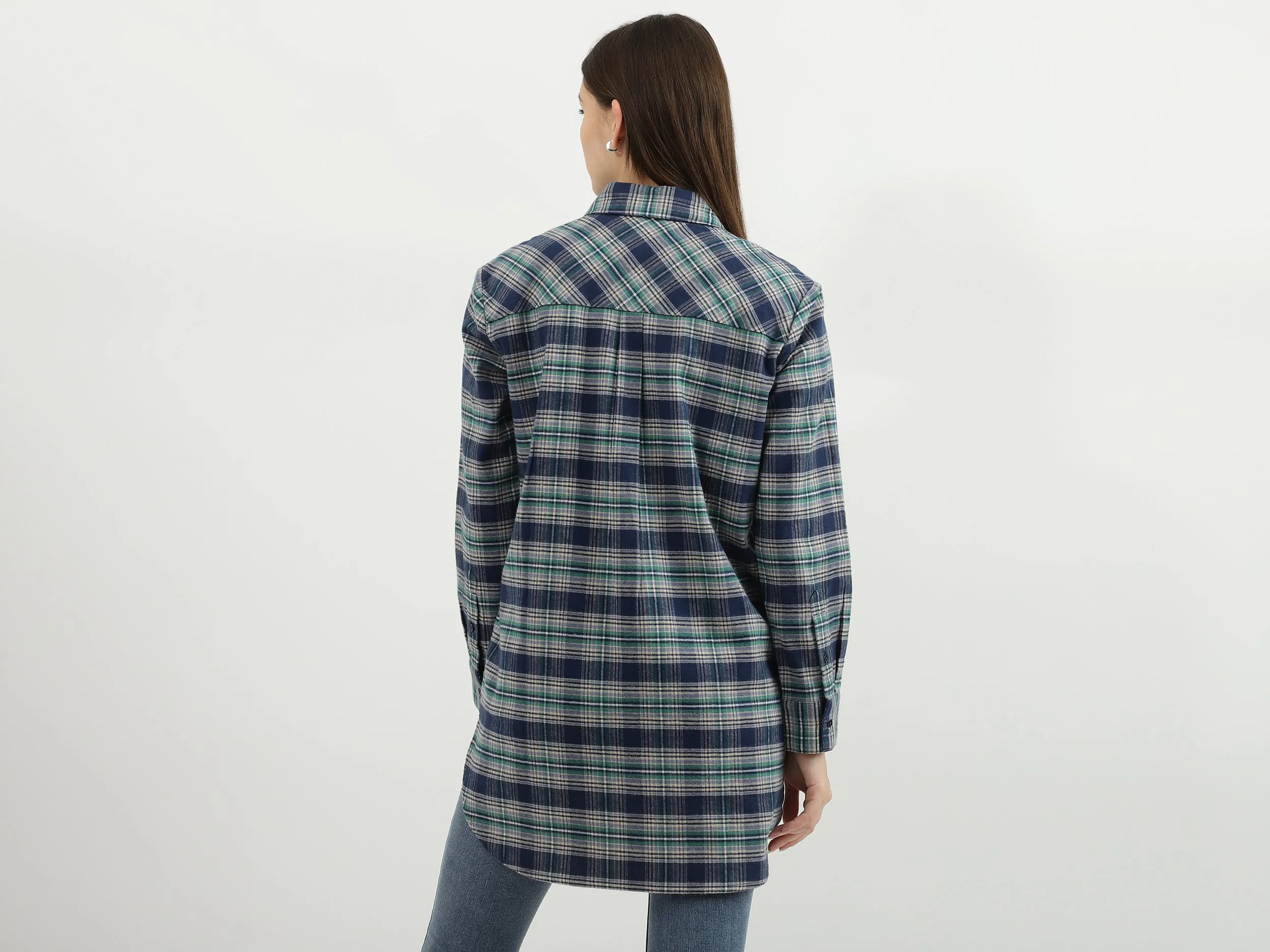 Women Check Spread Collar Shirt