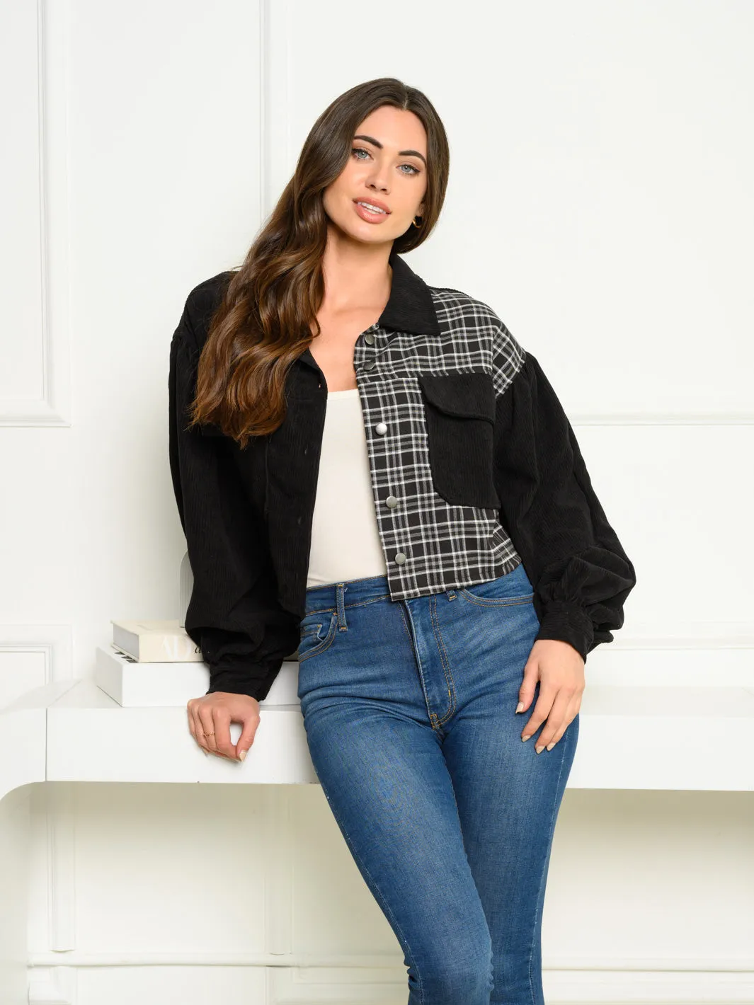WOMEN'S LONG SLEEVE BUTTON UP FRONT POCKET CORDUROY PLAID JACKET