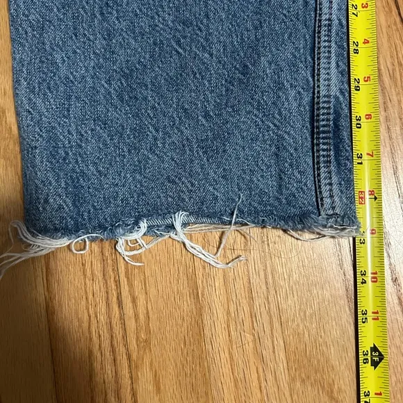 Zara Wide leg Flare light blue Distressed Jeans size 4
